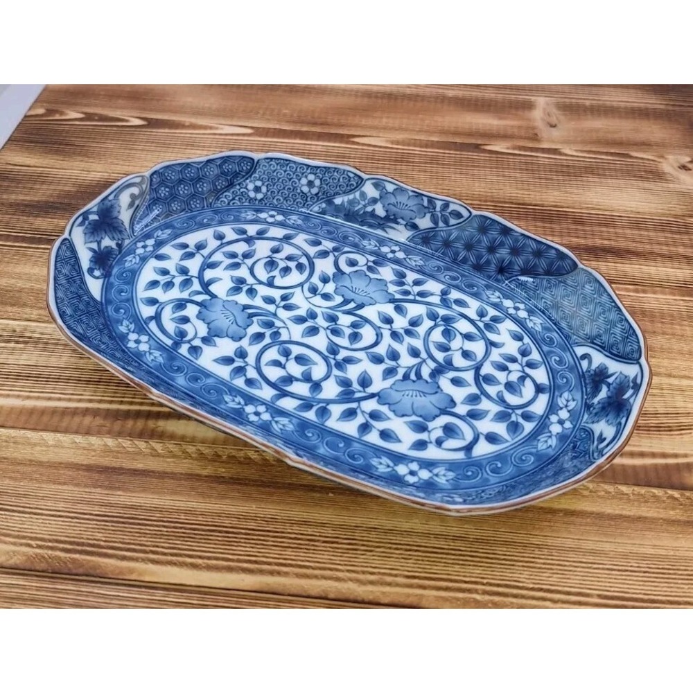 Minoyaki Neijiri Shouzui Blue & White Flowers Oval‎ Serving Dish 9.75" X 6" X 2"